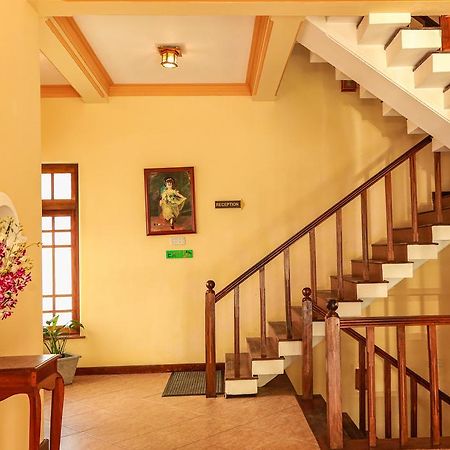 Oak Ray Serene Garden Hotel Kandy Exterior photo